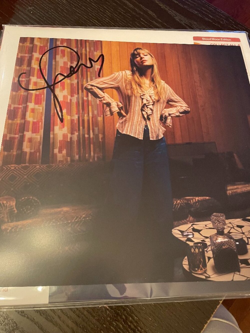 Taylor Swift Midnights Blood Moon Signed Photo Insert Autograph w/ Heart